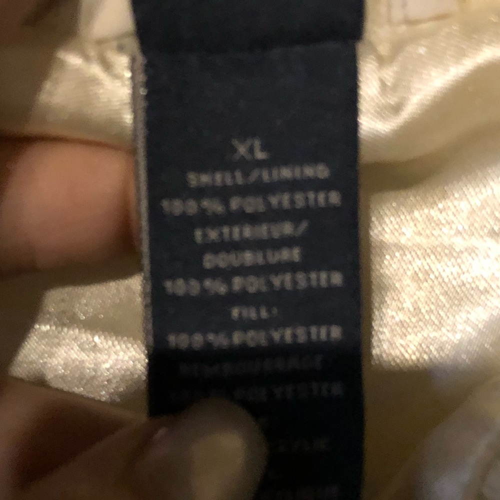 Vest - Picture 3 of 4